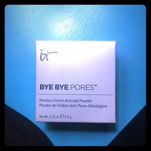 It Cosmetics Bye Bye Pores. **Not for Sale**